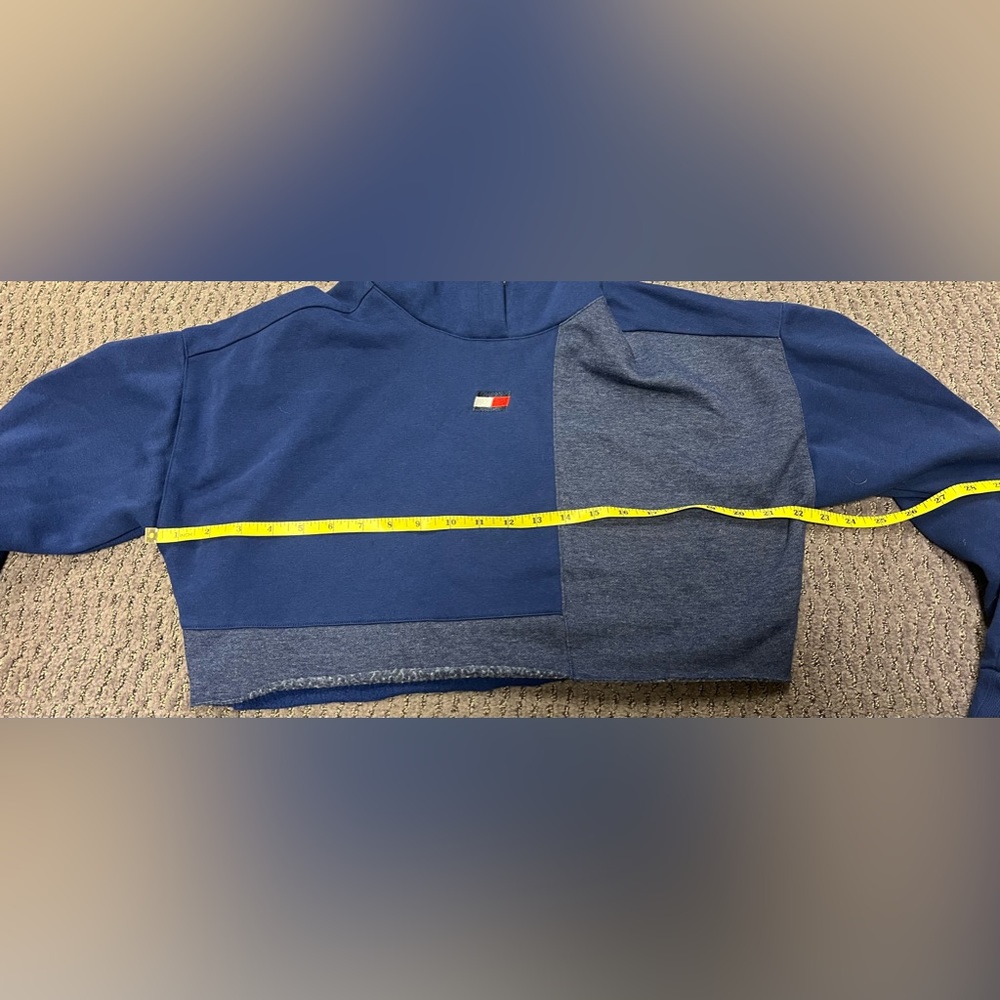Tommy Hilfiger Sport Blue Cropped Hoodie Shirt - Picture 6 of 8